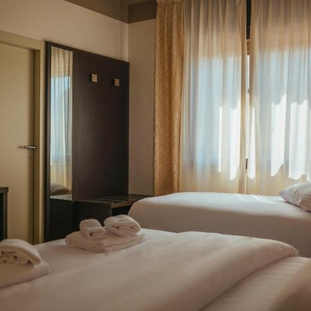 Hotel Palazzo Paradiso Meduna di Livenza Екстериор снимка