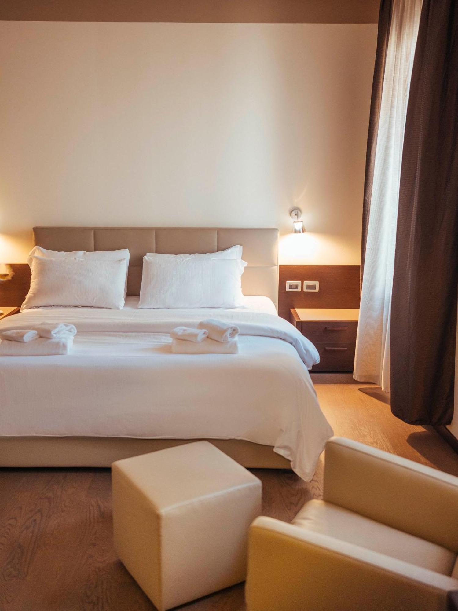 Hotel Palazzo Paradiso Meduna di Livenza Екстериор снимка