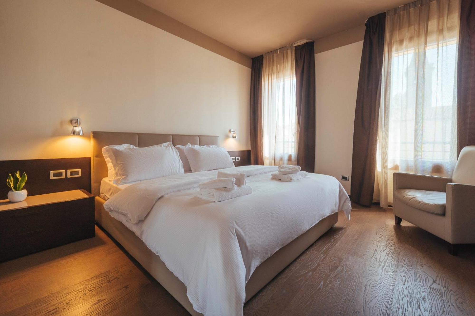 Hotel Palazzo Paradiso Meduna di Livenza Екстериор снимка