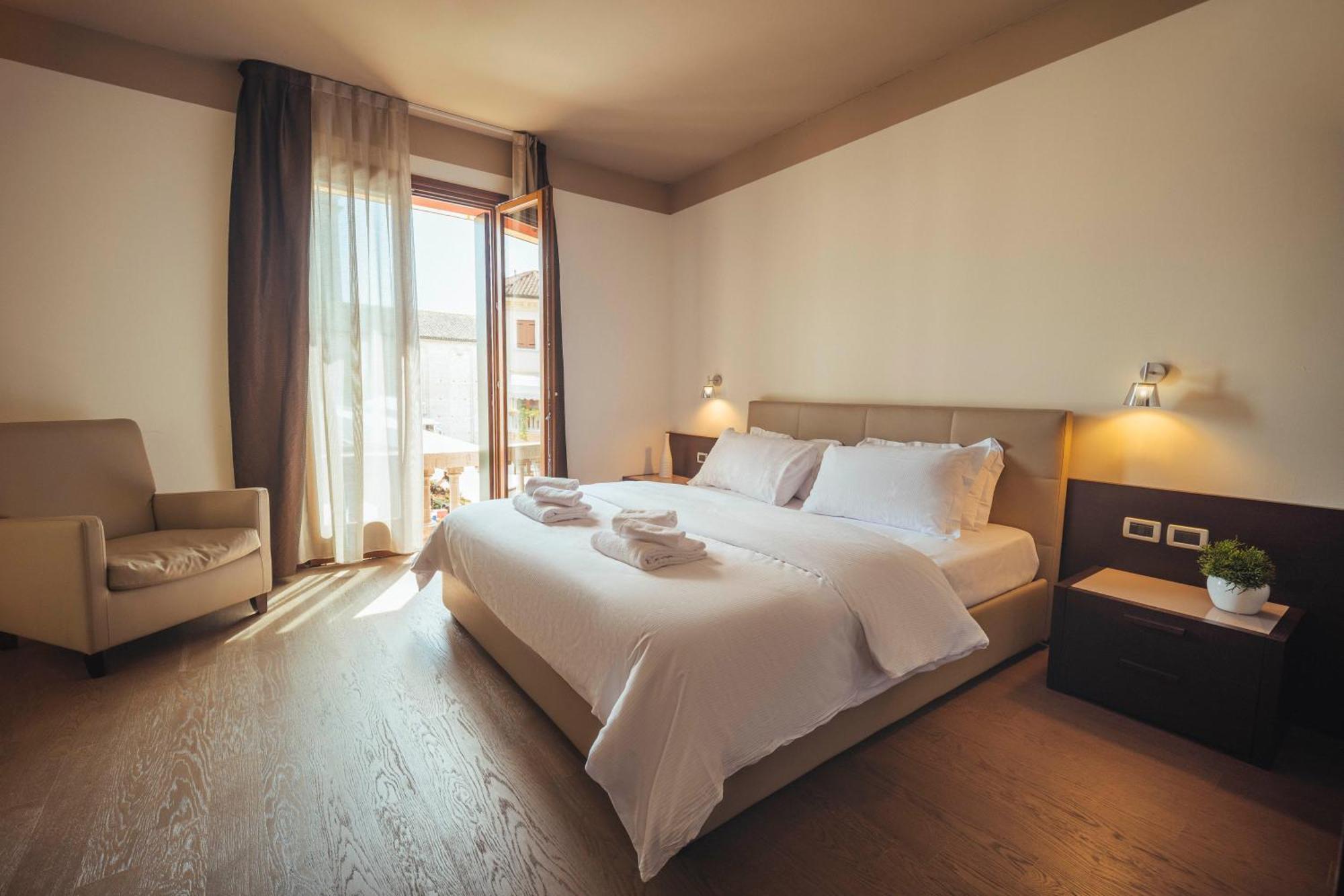 Hotel Palazzo Paradiso Meduna di Livenza Екстериор снимка